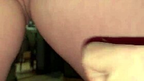 Fucking my new girlfriend's shaved pussy 😏