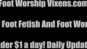 girls worship hot feet