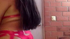 why does cinthya campos masturbate her wet vagina so deliciously