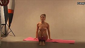 Mashka Pizdaletova's saggy tits contrast her flexible, sexy body in acrobatic poses.