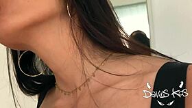 Kos and Clea Gaultier share homemade blowjob in POV