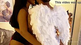 My friends Drii Cordeiro and Lady Black playing with me 😏