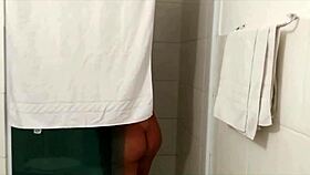 Hellen Almeida Enjoys A Relaxing Bath