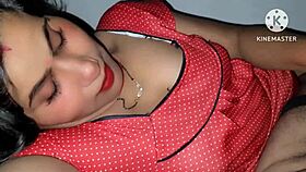 wife showing off sexy moves on homemade webcam 😍