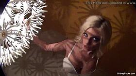 blonde babe britney amber behind the scenes