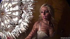 blonde babe britney amber behind the scenes