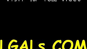 Scena fisting bagnato con azione intensa minuta 18+