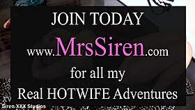 Dee Siren Models in Office