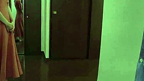 丑闻情事展开，广濑理央沉迷狂野欲望