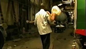 Blancas Are Being Perseguidas In This Thrilling Adventure 😲