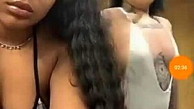 Gadis Periscope Bhg 12 Punggung Besar Berani