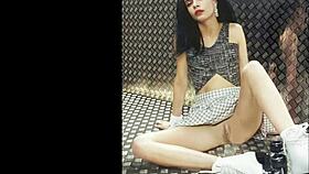 Look at Cara Delevingne naked!