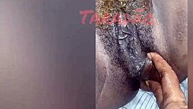 chupando a buceta da puta e fazendo ela gozar