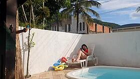 Another day recording at Paty Bumbum's house with the hot Snow White actress?