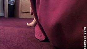 voyeur spies on naked bodybuilder in hotel room