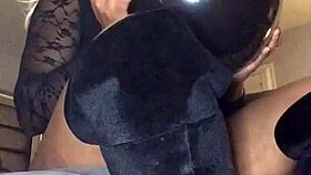 balloon fetish with big ass babe