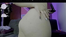 Webcam Latina flirts with body in double penetration play