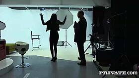 Eurobabes lakuin threesome anal dengan blowjob