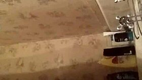 spying on homemade amateurs 😏