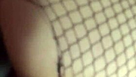 How does that culona feel getting fucked on all fours?