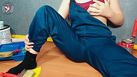 Painter, why use worktools on your tight wet pussy?