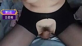 Baby Host Yiyi Self-Touching Big Show