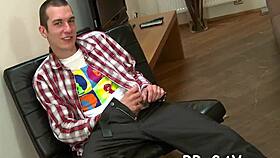 Hunk Sucking That Awesome Rod Deep