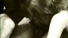 O kıllı vintage üvey nineciklerin sikilmesine doyamıyorum