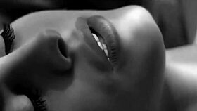 Lana Del Rey Sings Blue Jeans