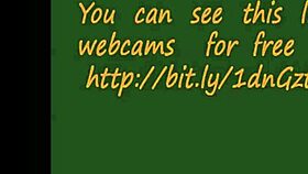 Webcam girl pees in daring outdoor public spot