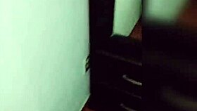 ¡Oye, Atrapé a mi Prima Vistiéndose Después de la Ducha, las Cosas se Pusieron Salvajes en la Casa de mi Tío!