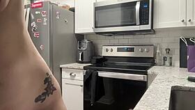 Young 18+ Thug Twerking Elle Edition Close Up