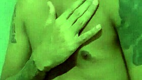 video gay john movio sharing a casual chat online