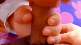 �joven estudiante me la chupa hasta correrme en su boca de inocente putita real casero amateur