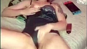 hellokittyhaylee having fun with masturbation and squirting solo