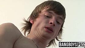 Nuoret gay-twinkt raakaa porausta hardcore 4some-aktiossa