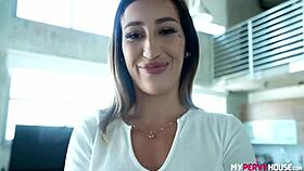 Anna Chambers Bails Boyfriend