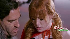 Uch, som taká horúca po mojom veľkom zlým vlčím nevlastnom otcovi!