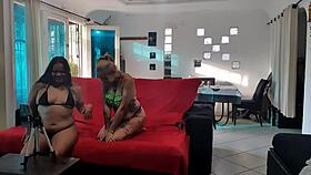 Steamy lesbian video call with Paty Bumbum and Fada Mel 😍