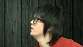 mona summers suck hard nerd cock