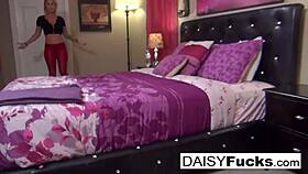 daisy monroe says, stuff my pussy before dinner