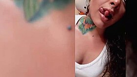 Pedazodchicle Experiences an Orgasm While Riding a Toy.