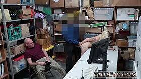 Žestoka akcija sa strapon-om na bazenu! Osumnjičena uhvaćena od strane LP!