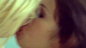 Teen Lesbians Eat Pussy