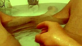 playing in the bath with masturbation fun