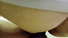 This Won't Please My Girlfriend Online