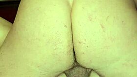 Creampie Deep Into Hot Cougar