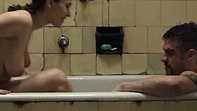 I made a slow tribute to Eva Dominici with blood in mouth