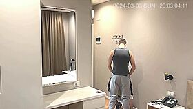 Cámara espía pilló a mi novia follando con el de Baywatch a mis espaldas