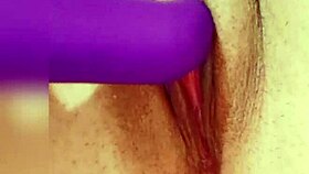 novinha masturbates her pussy with the new vibrator she got from her friend